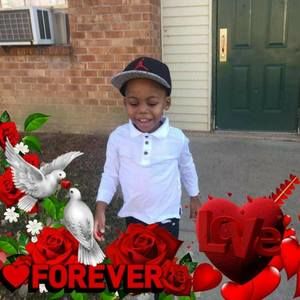 Meet your Posher, Ebronic